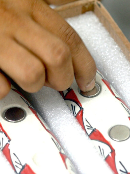 Magnetic Hydroponic Planters Magnetic Hydroponic Planter LazyGardener